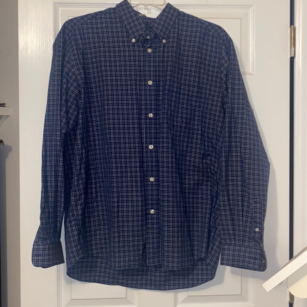 Men’s Eddie Bauer navy color plaid long sleeve button down